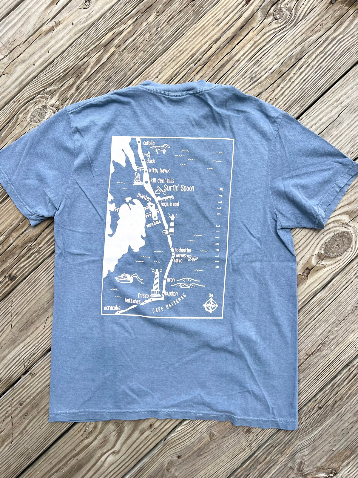 Sebi Map Sebi Map Tee – surfinspoon